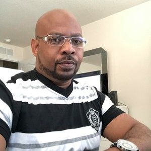 Meet your Posher, Larry